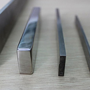 Black Flat Bar 
